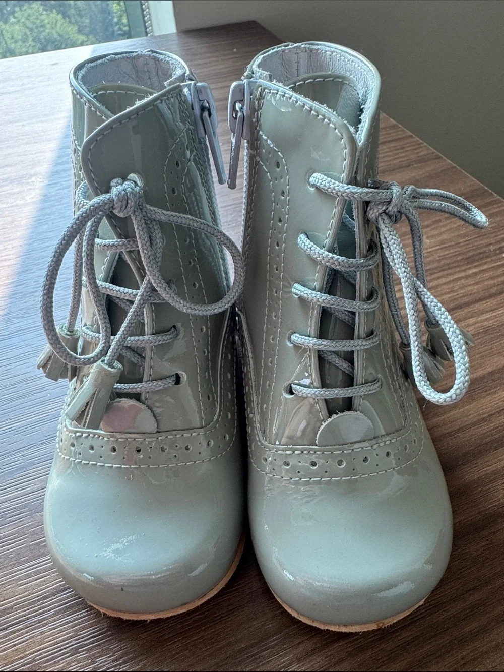 OKAA Spain Lace-Up Patent Boots in Light Mint Size 22 (US Size 7)